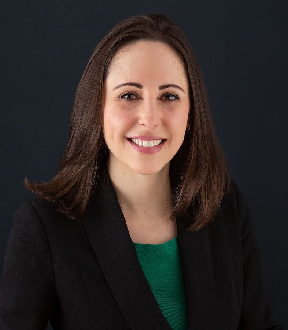 Shoshana Fruitman Is Marketing the Moment Before Help Arrives