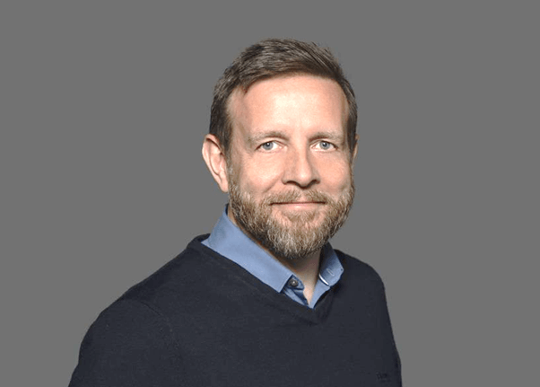 Simon Ward