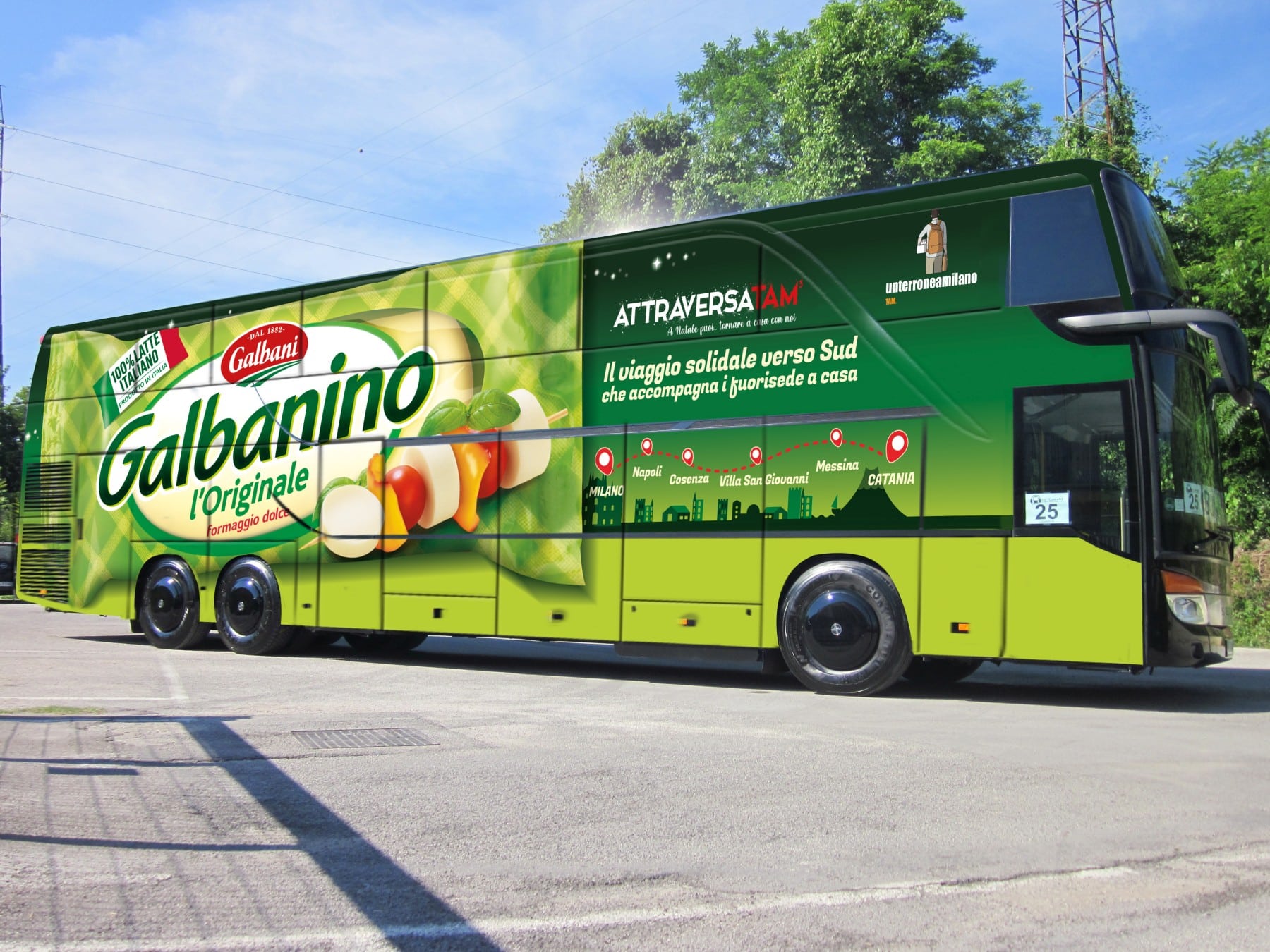 A green Galbani-branded AttraversaTAM coach used to take people from Milan toward southern Italy for Christmas
