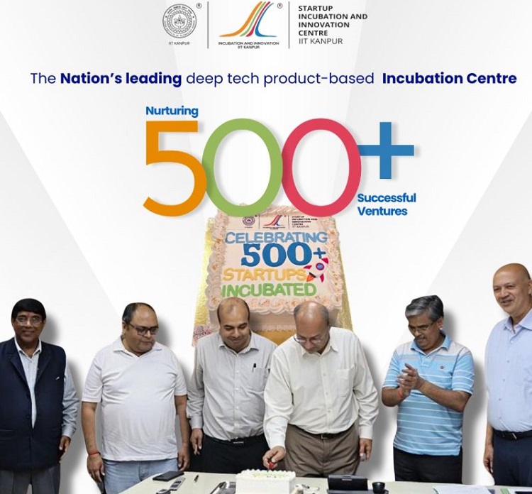 IIT Kanpur and SIIC representatives mark the incubator’s 500-startup milestone