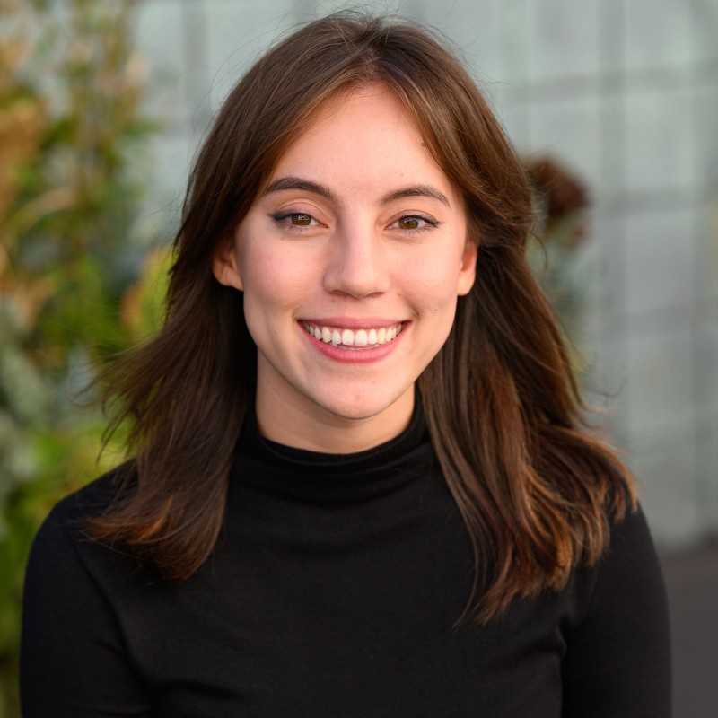 Stephanie Palazzolo
