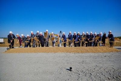 Novelis leaders and Alabama officials breaking ground at Bay Minette in October 2022