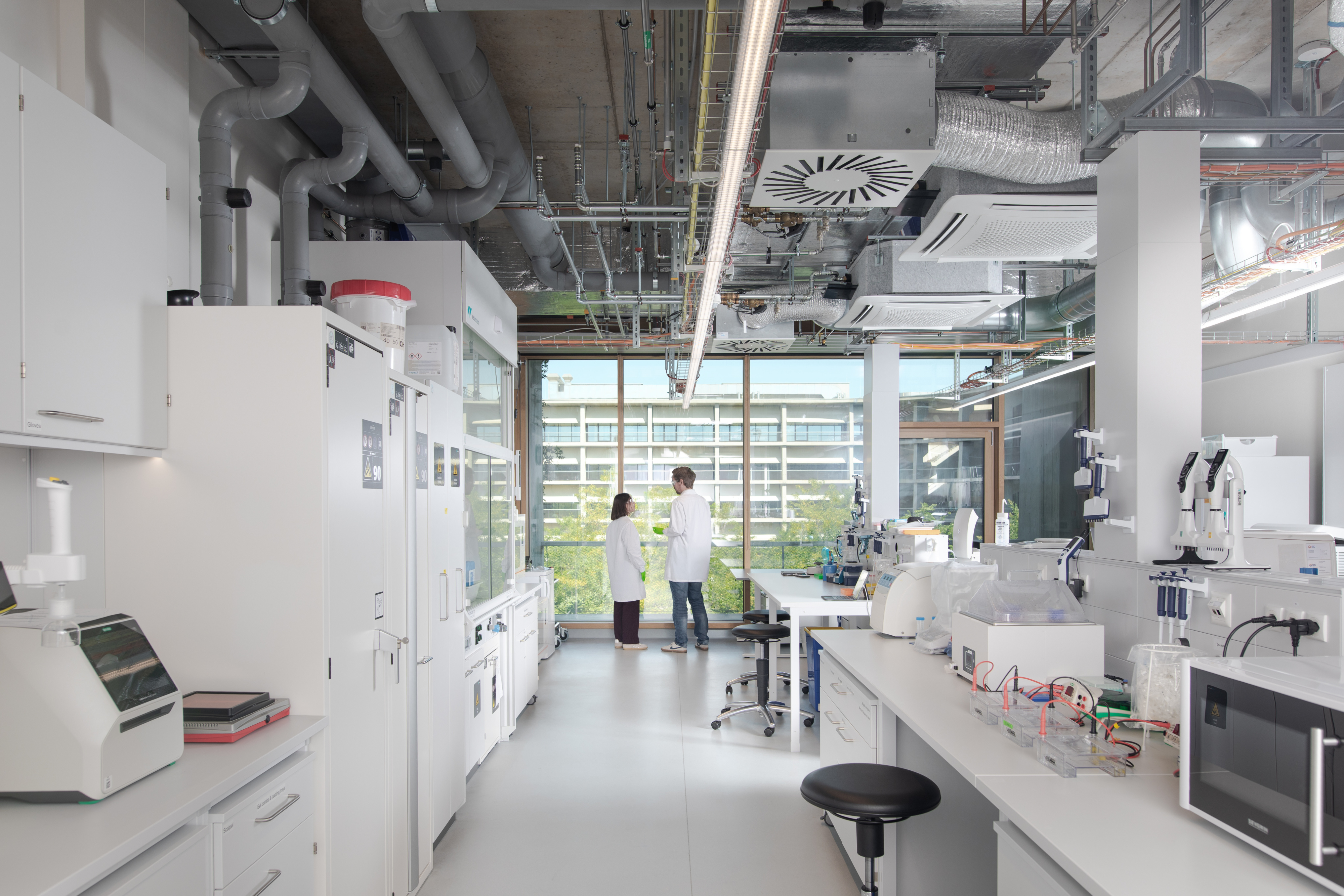 A furnished private laboratory at Switzerland Innovation Park Basel Area