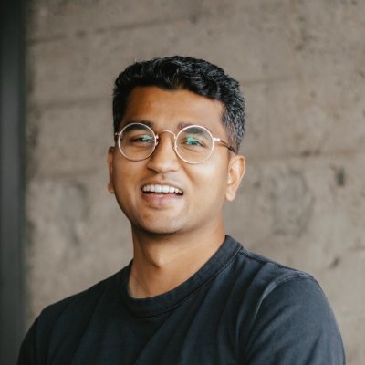 Portrait of Thenuka Karunaratne, CEO and co-founder of daydream