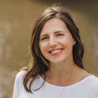 Earlier public professional portrait of Theresa Kuzina