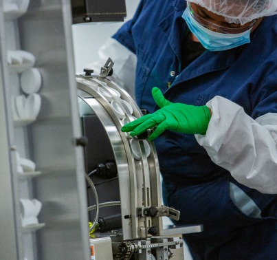 Laboratory scientist pictured on Thorne’s manufacturing quality page