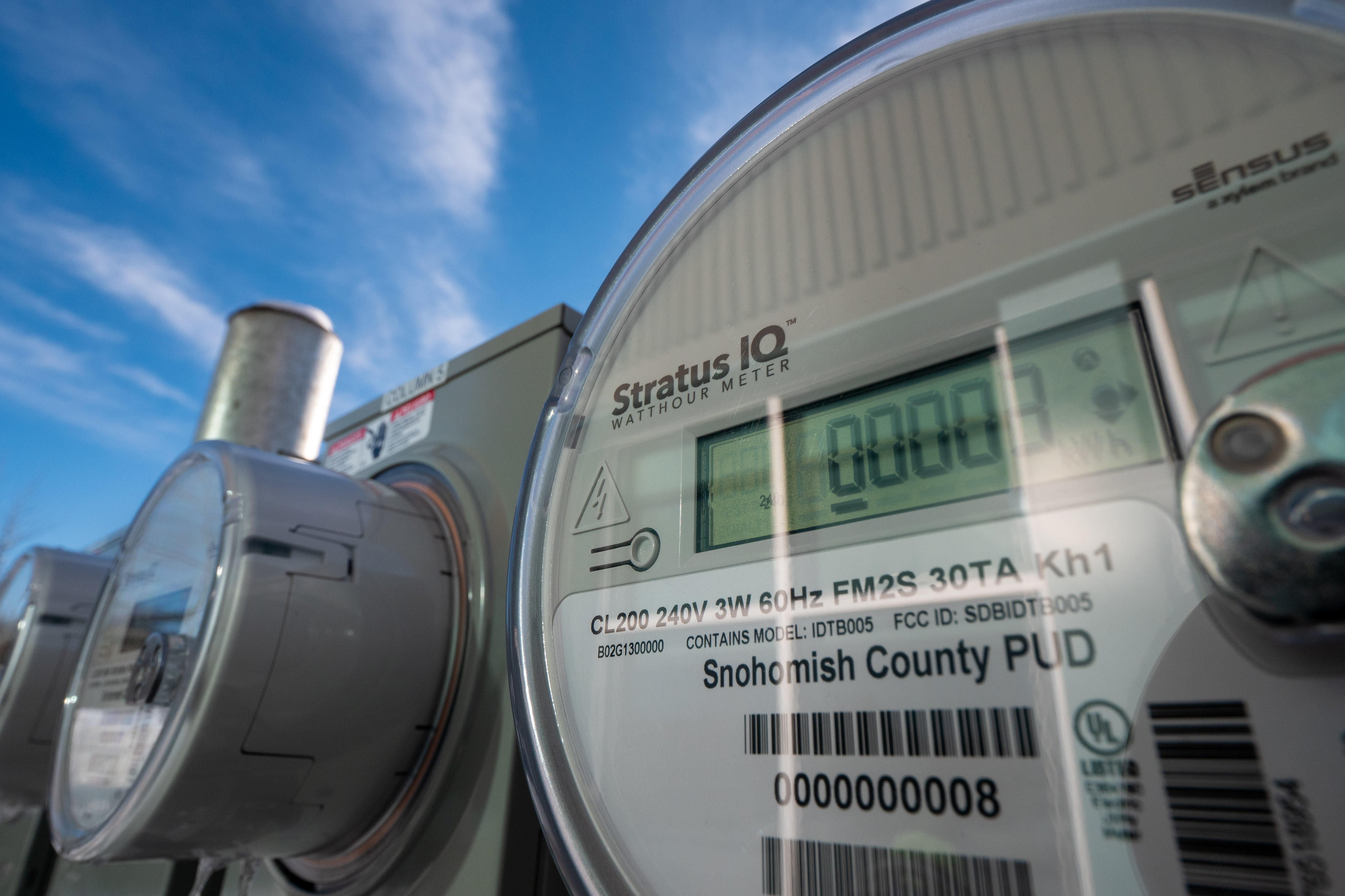 Close view of a Snohomish County PUD electricity meter outdoors