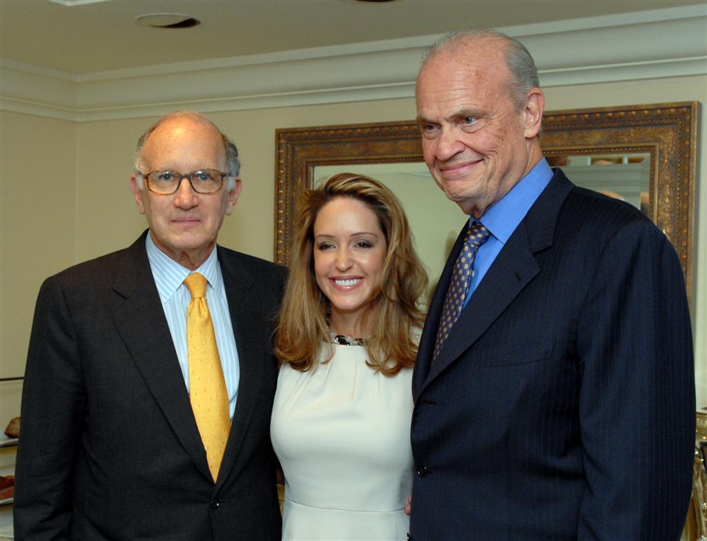 Tully Friedman, left, standing with Jeri Thompson and Fred Thompson in 2007