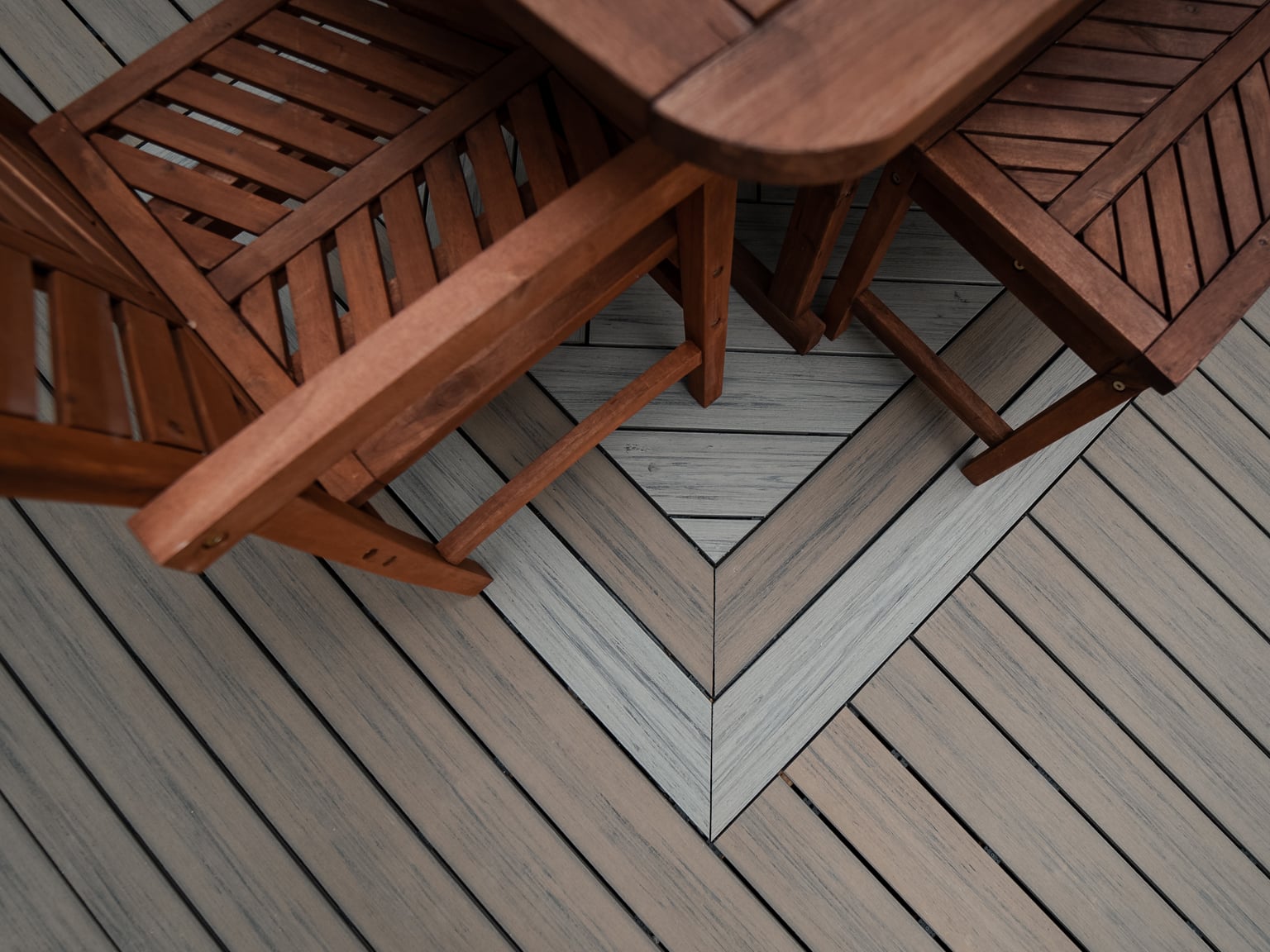 Deckorators outdoor decking installation featured by UFP Retail Solutions