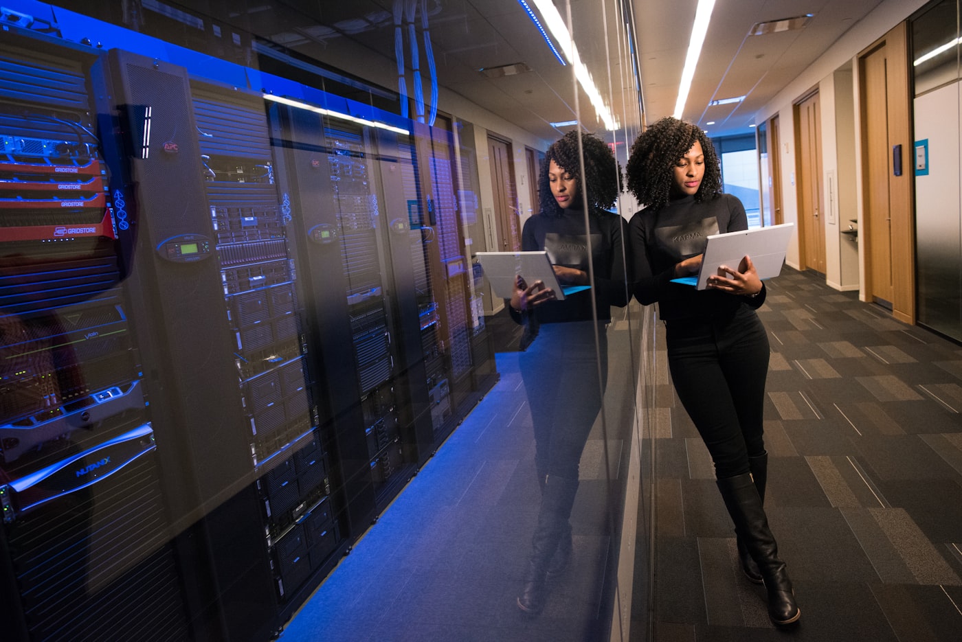A modern contact center workspace representing Google's customer-experience AI stack.