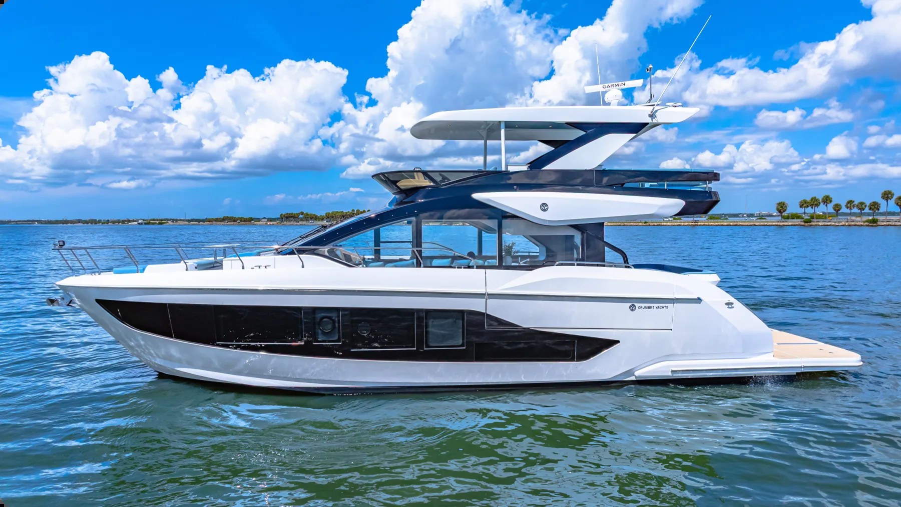MarineMax digital commerce experience
