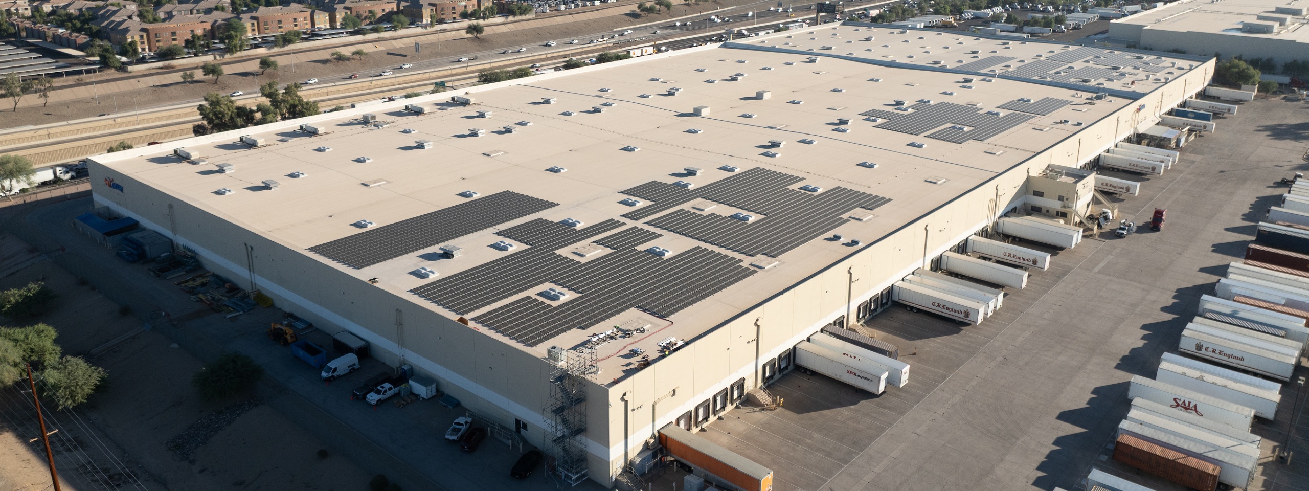 Aerial view of solar panels on the roof of PetSmart’s Arizona distribution facility
