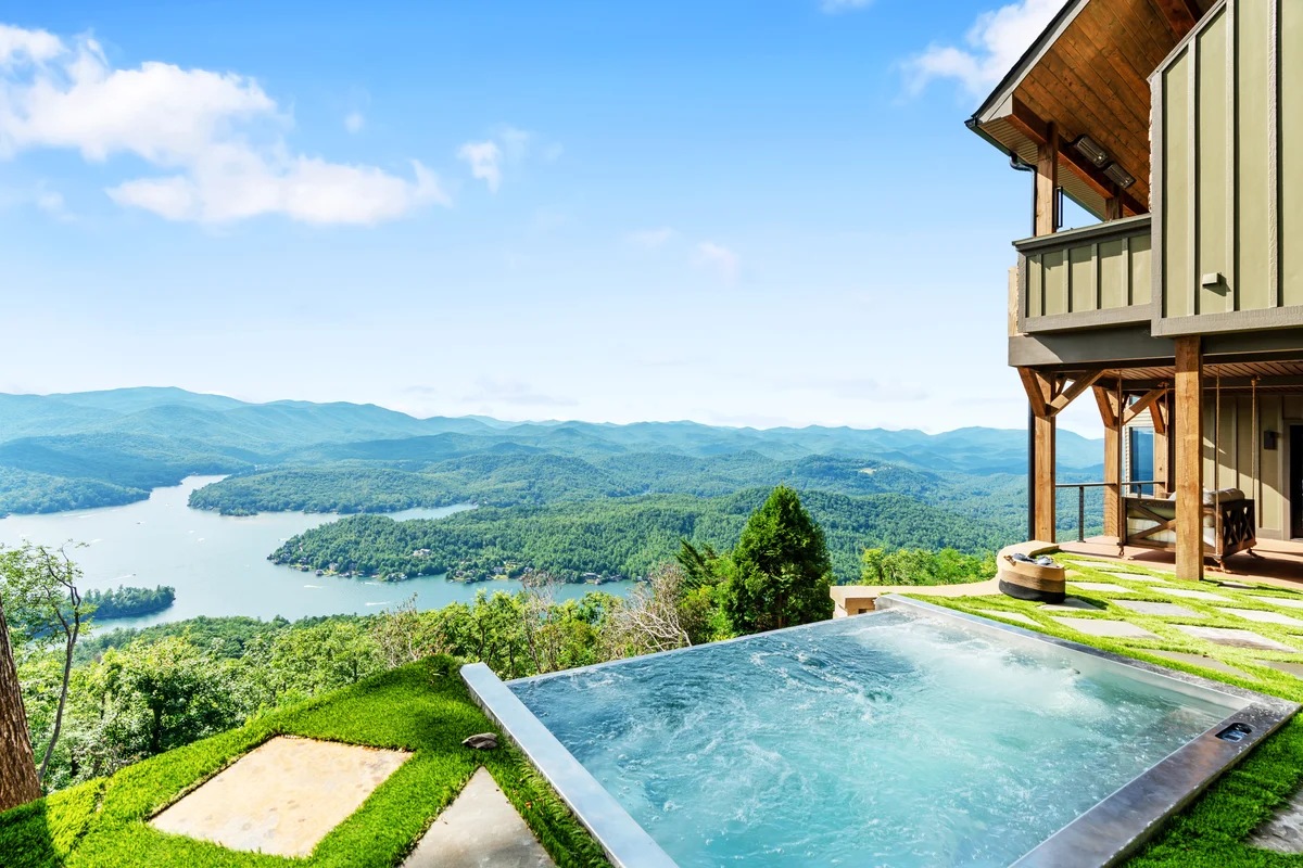 Lake Burton vacation property featured on Wander’s website