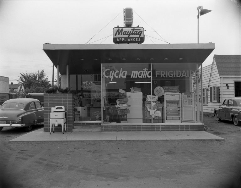 The original 1950s Stellian appliance storefront in St. Paul