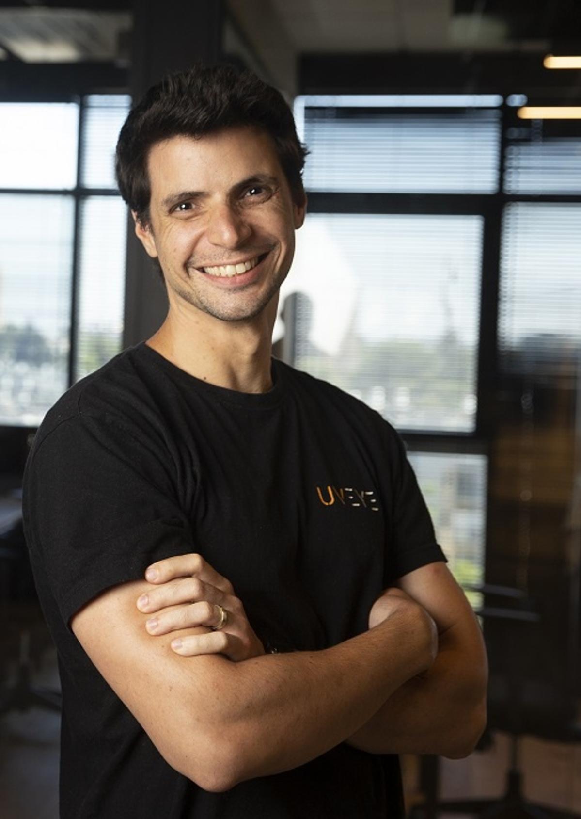 Yaron Saghiv Is Making the Awkward Car Inspection Harder to Argue With