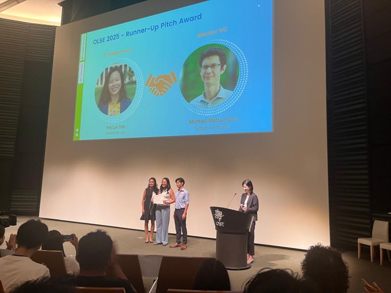 Runner-up pitch award presentation at OIST-Lifetime Startup Elevate 2025 in Okinawa