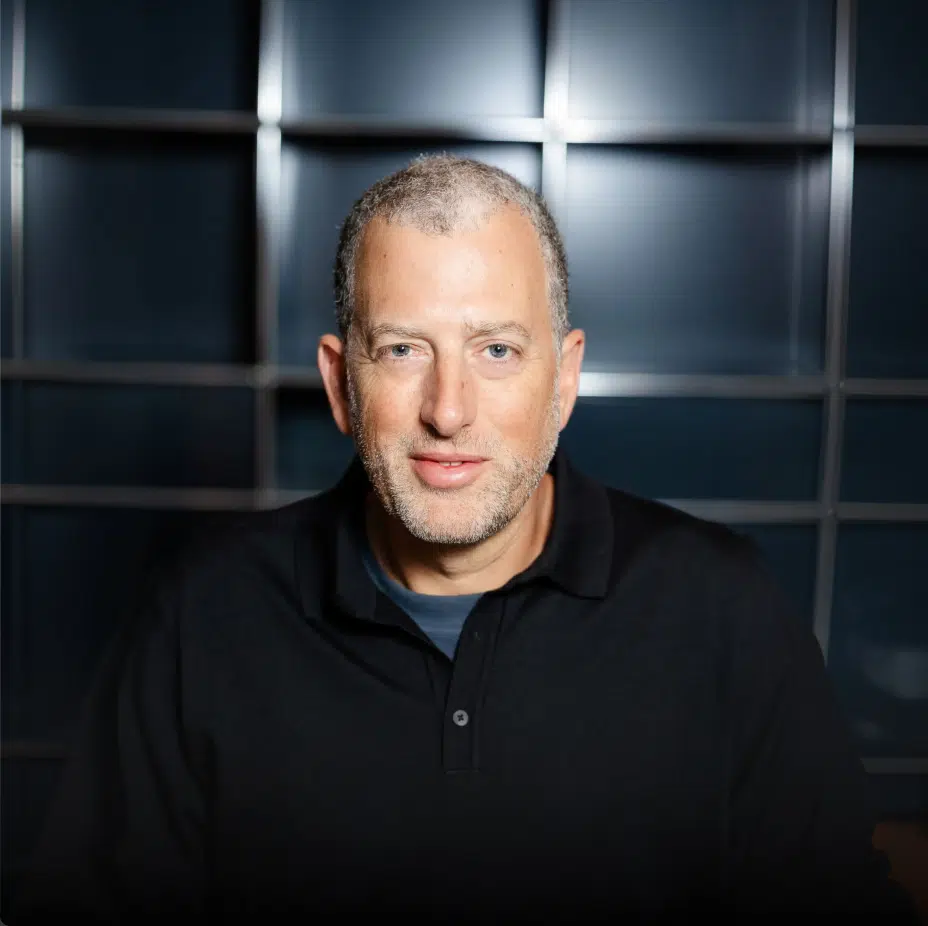 Portrait of YL Ventures co-founder Yoav Andrew Leitersdorf