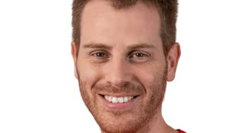 Yoav Einav