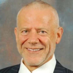 Yuval Lirov in ClinicMind's company photograph