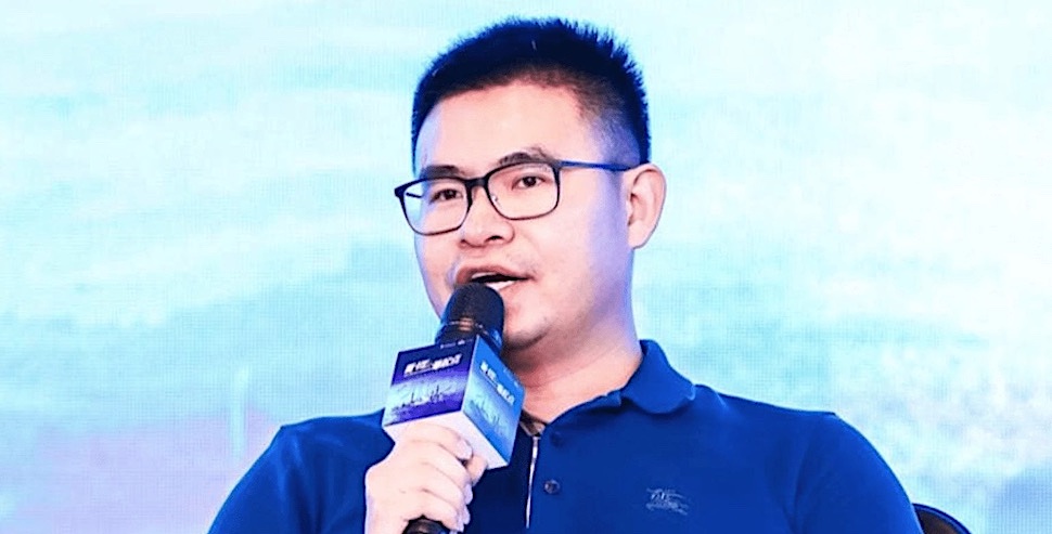 Zhenwu Shi